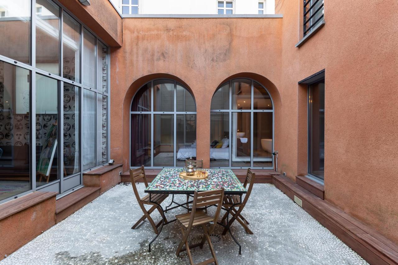 Le Riad - Loft De 230 M2 Au Coeur De ナント エクステリア 写真